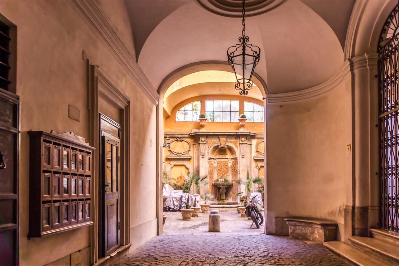 Apartment Palazzo Farnese Historical