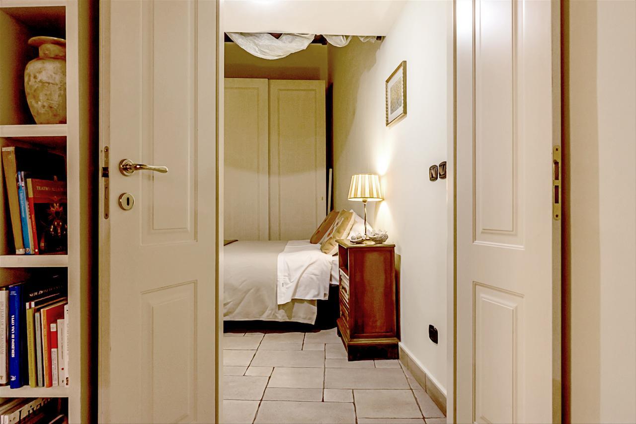 Apartment Palazzo Farnese Historical Rome