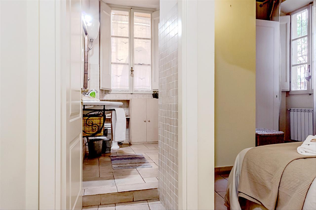 Apartment Palazzo Farnese Historical