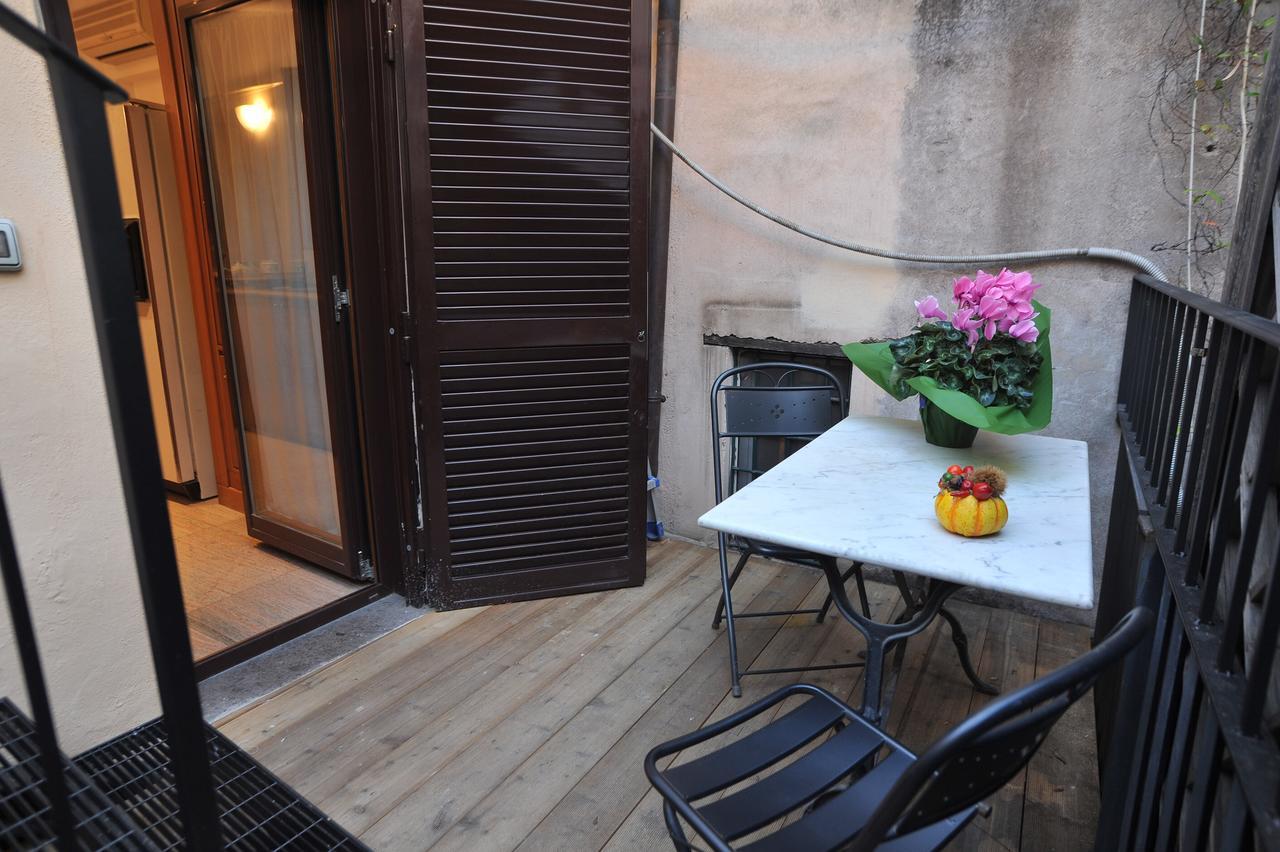 Domus Pellegrino 166 Guest house