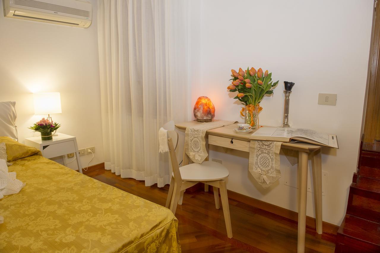 Domus Pellegrino 166 Guest house Rome