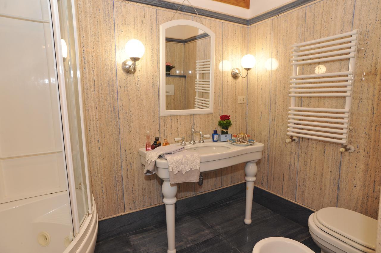 Domus Pellegrino 166 Guest house