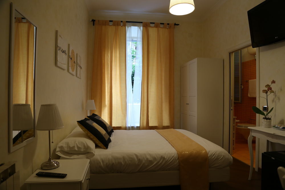 Dhome Bed & Breakfast Rome