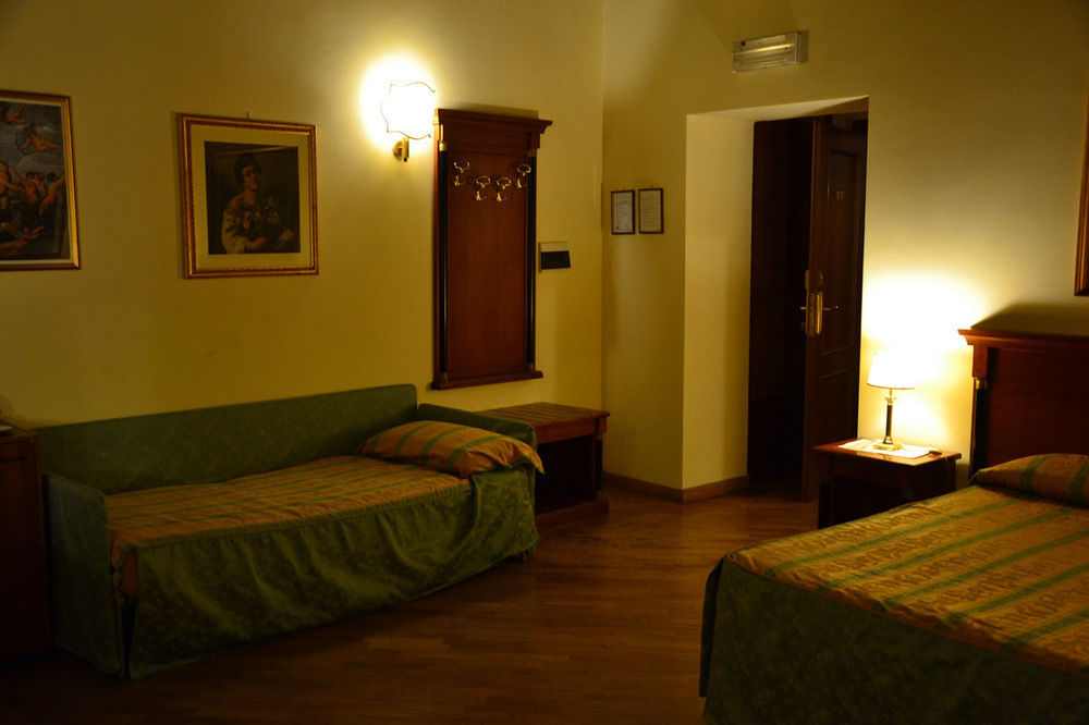 Domus Julia 3* Rome