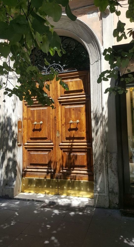 Cola Di Rienzo 2* Rome