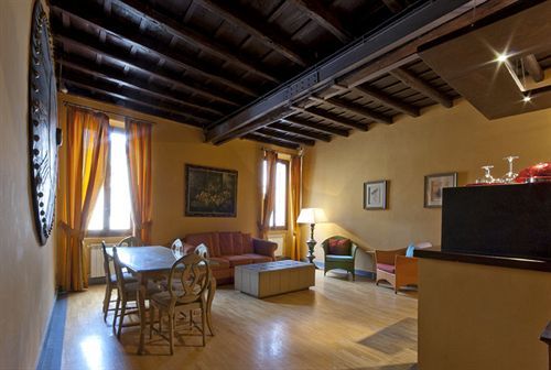 Luxury Manfredi Apartment Rome