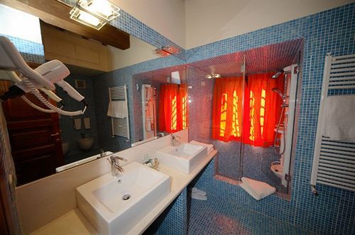 Bed & Breakfast Residenza Torre Colonna Rome