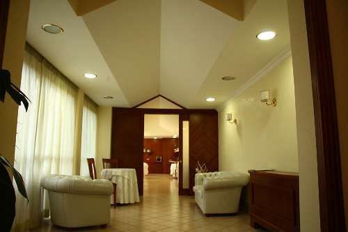 Hotel 2000