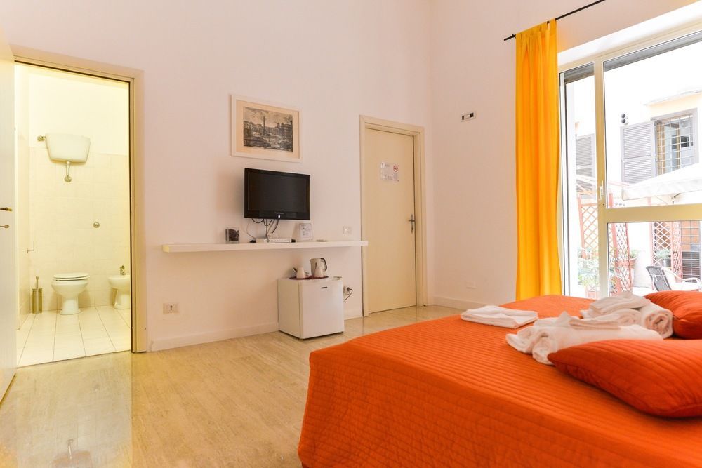 Guest house Gh Trevi Fountain