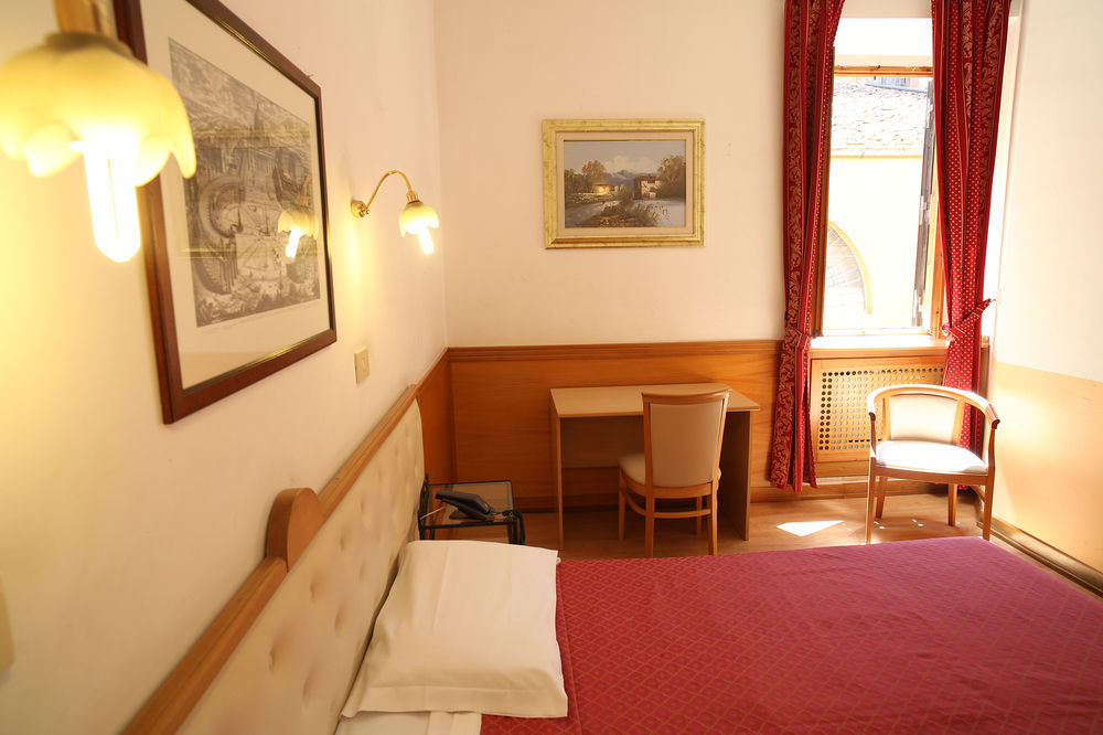 Santa Prassede Hotel Rome