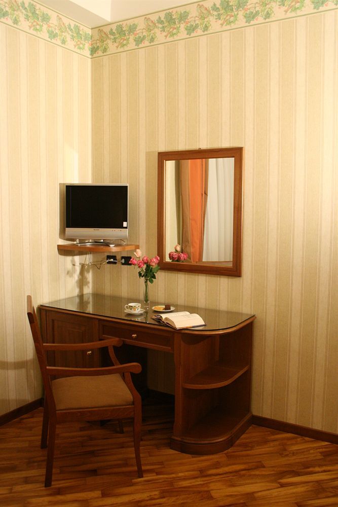 Bed & Breakfast Beccaria A Piazza Del Popolo 2*