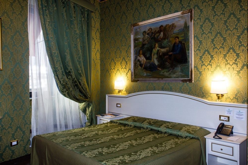 Residenza Canova Tadolini - Guest house
