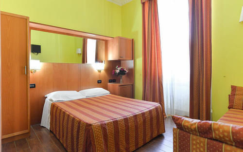 Hostel Beauty *
