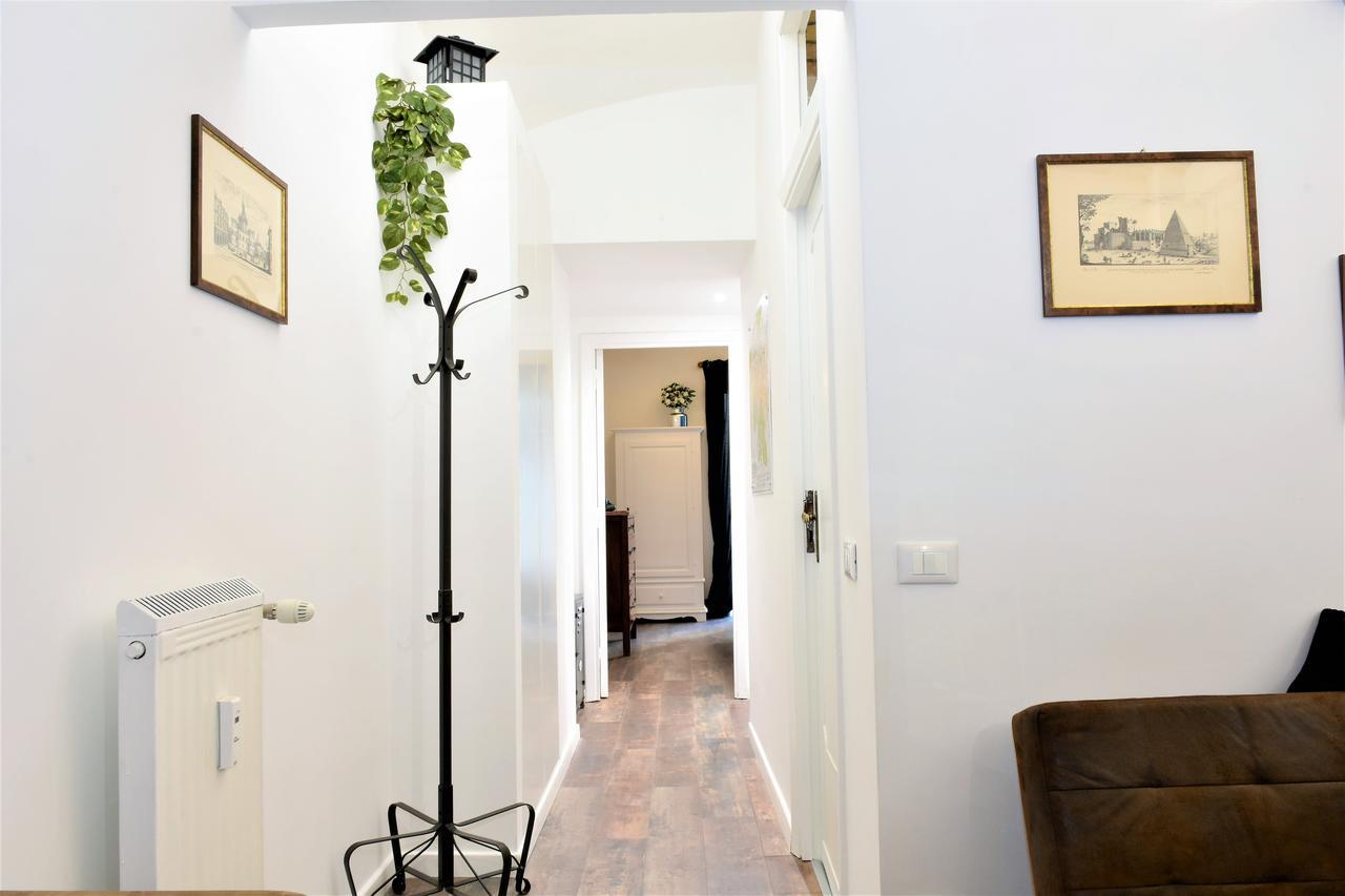 Apartment Coliseum *