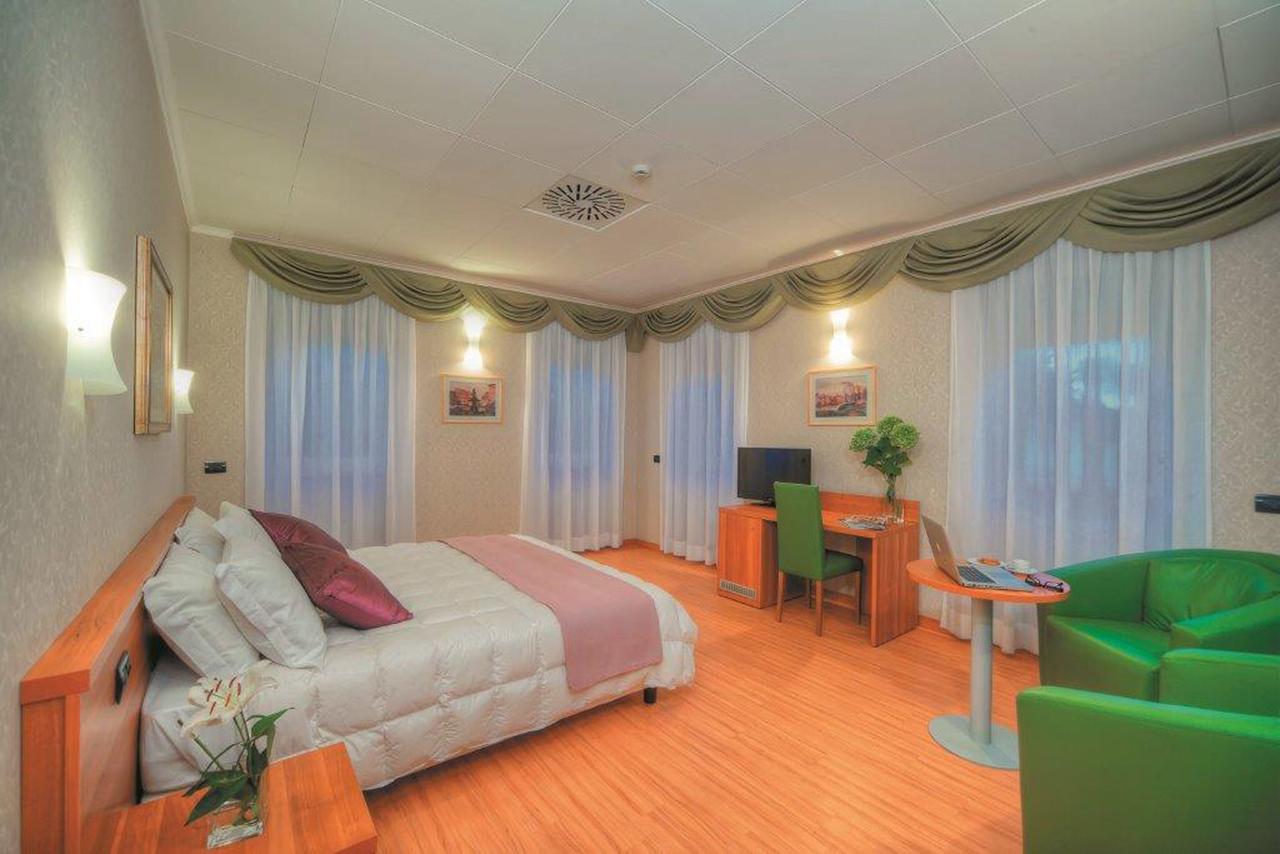 Ele Park Pamphili 4* Rome
