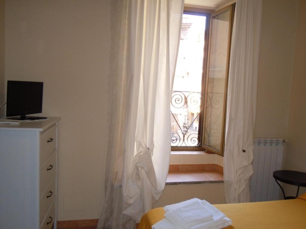 Il Grillo Ai Fori Romani 5* Rome