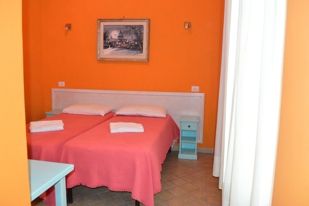 Claudia 3* Rome