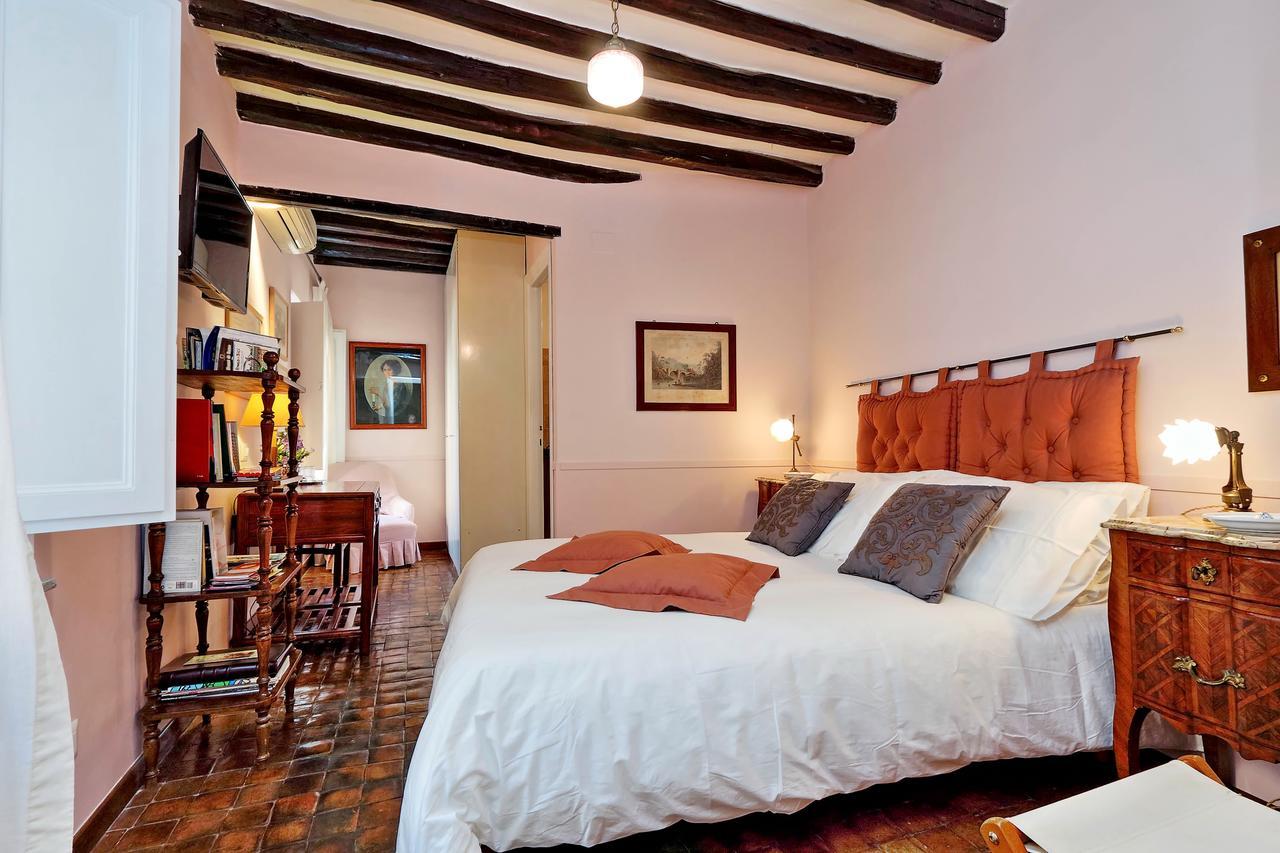 Bed & Breakfast Giubbonari Rome