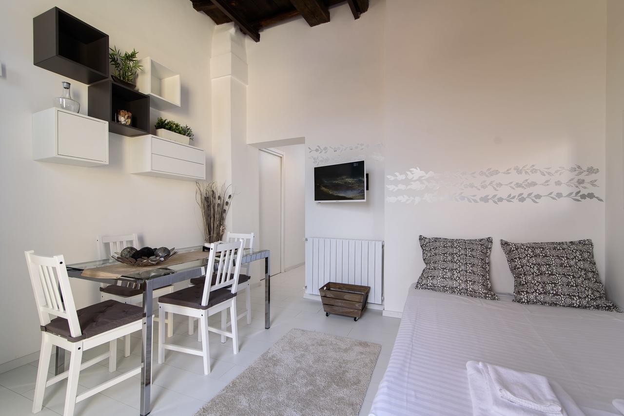 White Terrace Ostilia Rome
