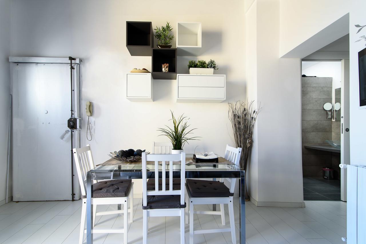 White Terrace Ostilia Apartment