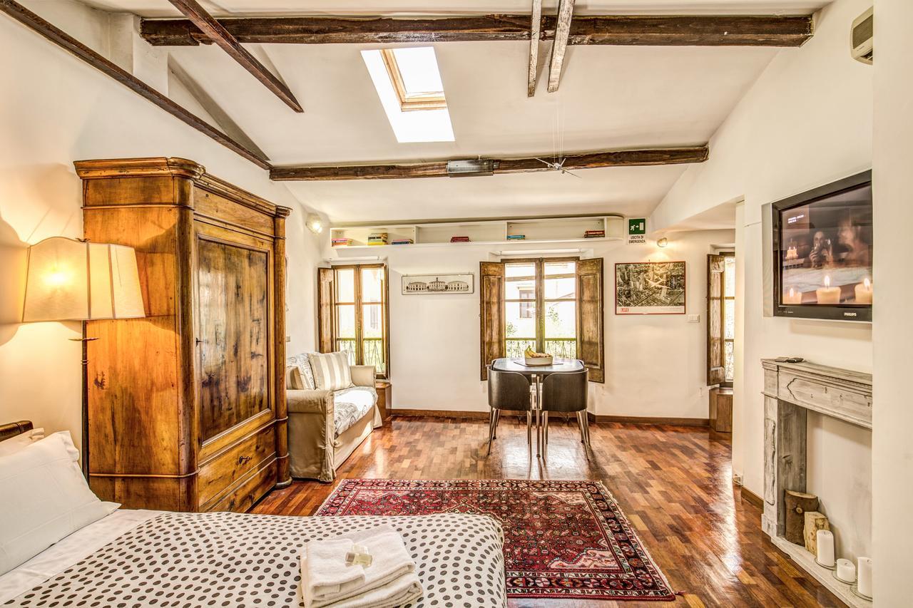 Apartment Homehouse Garofano - Rione Monti - Colosseum *