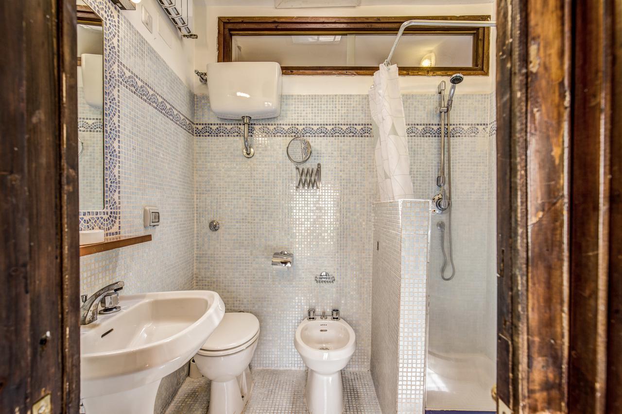 Homehouse Garofano - Rione Monti - Colosseum Apartment *