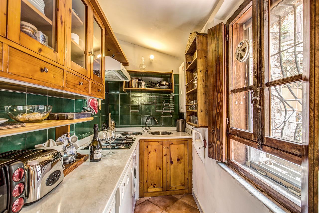 Homehouse Garofano - Rione Monti - Colosseum Apartment Rome