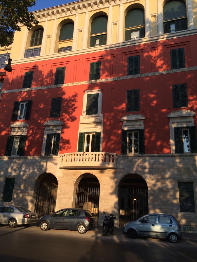 Augustana House 2*