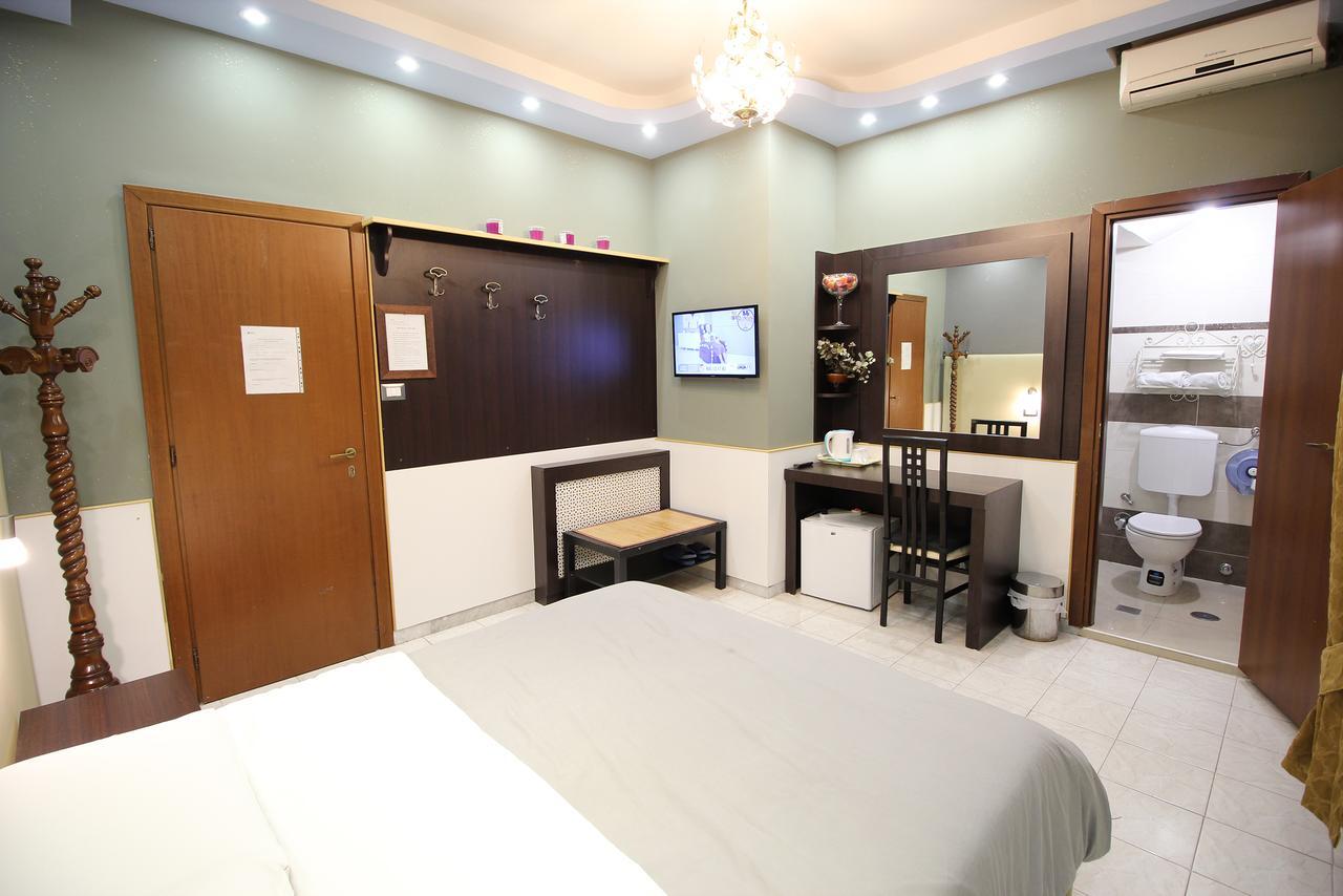 Guest house Gold House