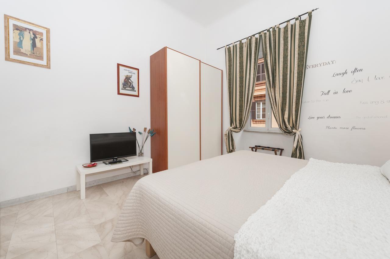 Two Flowers Guest house 2*