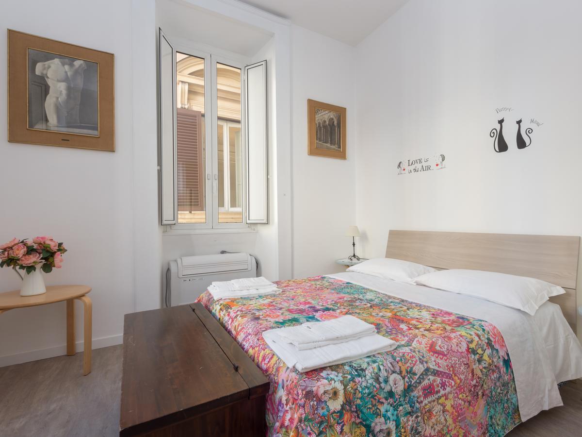 Apartment Vittorio Emanuele Rome