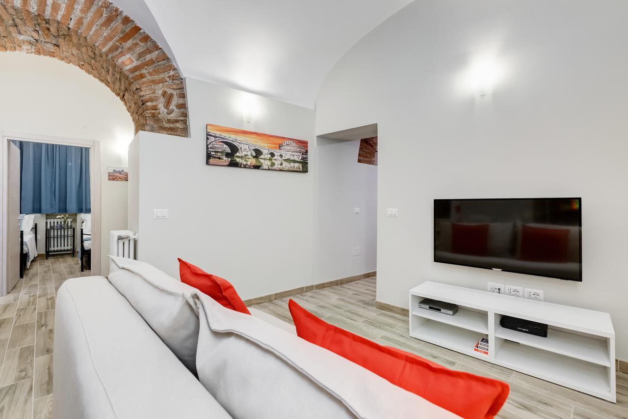 Apartment Ludovico Muratori Rome
