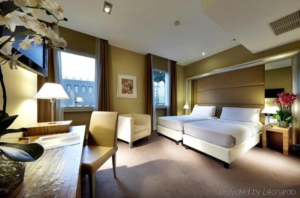 Saint John Hotel