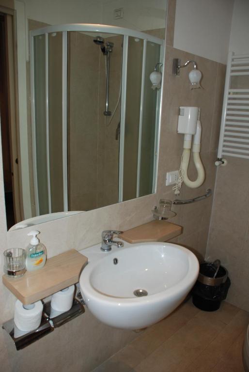 Casa Dell'amicizia Bed & Breakfast 2*
