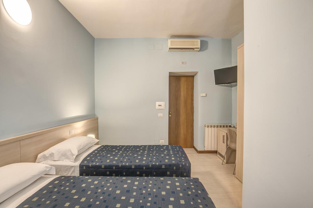 Nuova Monaco Hotel Rome