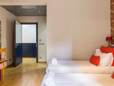 Monti - 2* Rome