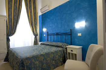 Guest house Atlantis 3*