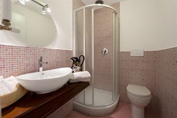 Rhome Hosting Guest house 3*