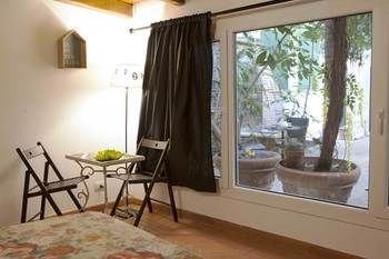Domus Dea Bed & Breakfast Roma