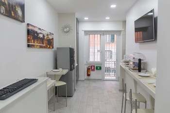 Metronia Guest house *