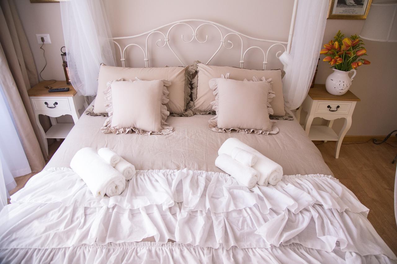 La Piazzetta Delle Regine Bed & Breakfast Rome