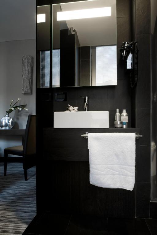 Twentyone Hotel