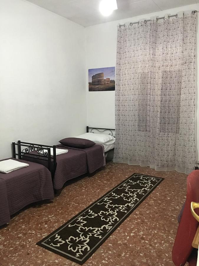 New Golden House Ostello