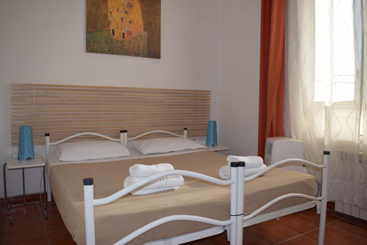 Guest house Rose Santamaria 3*