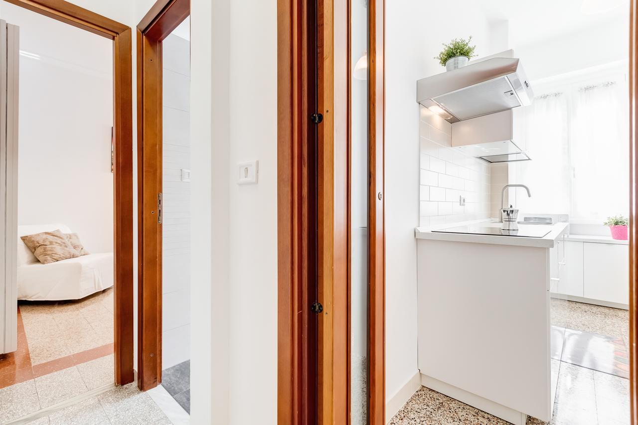 Sinuessa In Laterano Apartment