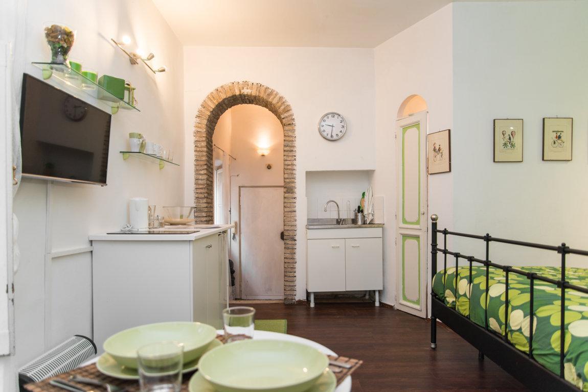 Trastevere Intimate Apartment