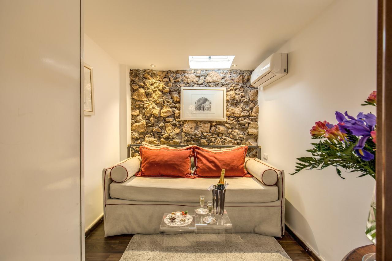 Bed & Breakfast Pantheonview - Luxury Rome