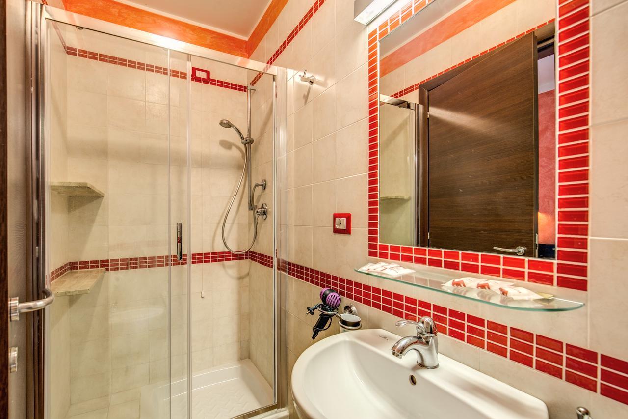 Buonarroti Bed & Breakfast Rome