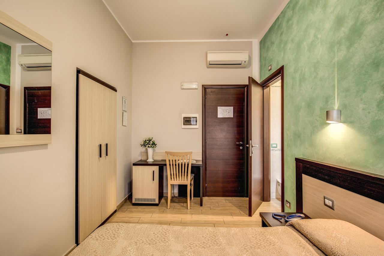 Buonarroti Bed & Breakfast Rome