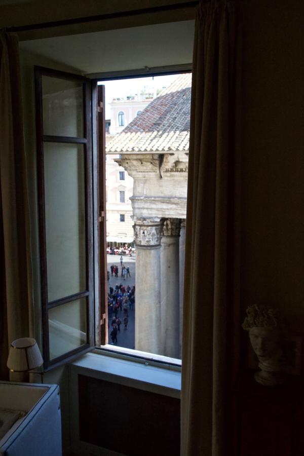 Holiday home Luxurious Loft Facing The Pantheon *